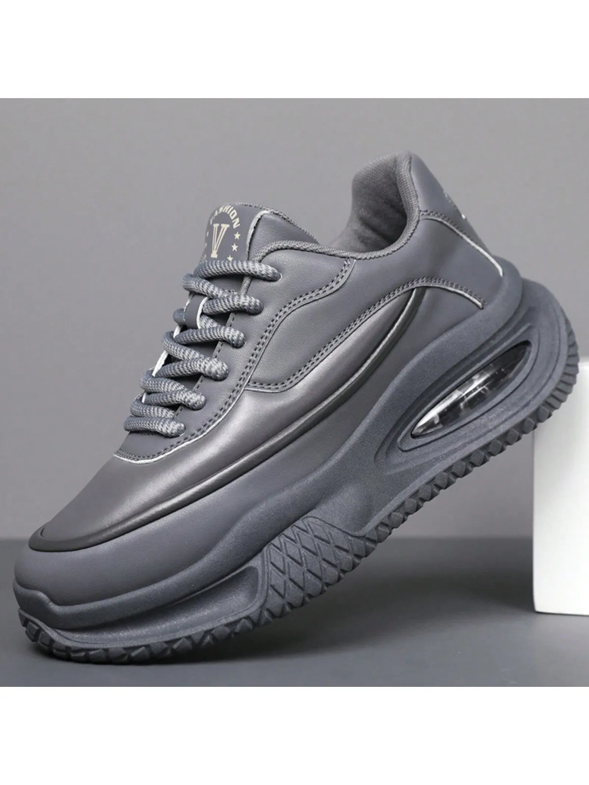 2024 New Casual Men Shoes Niche Low-Top Design Fashionable Thick Sole Sneakers Colorblock Athletic Shoes