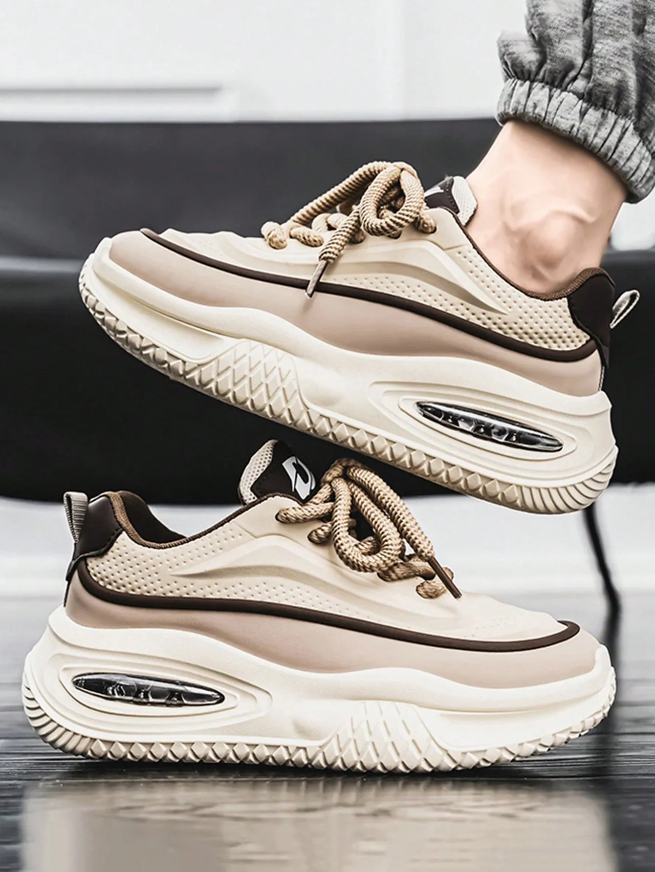 2024 New Casual Men Shoes Niche Low-Top Design Fashionable Thick Sole Sneakers Colorblock Athletic Shoes