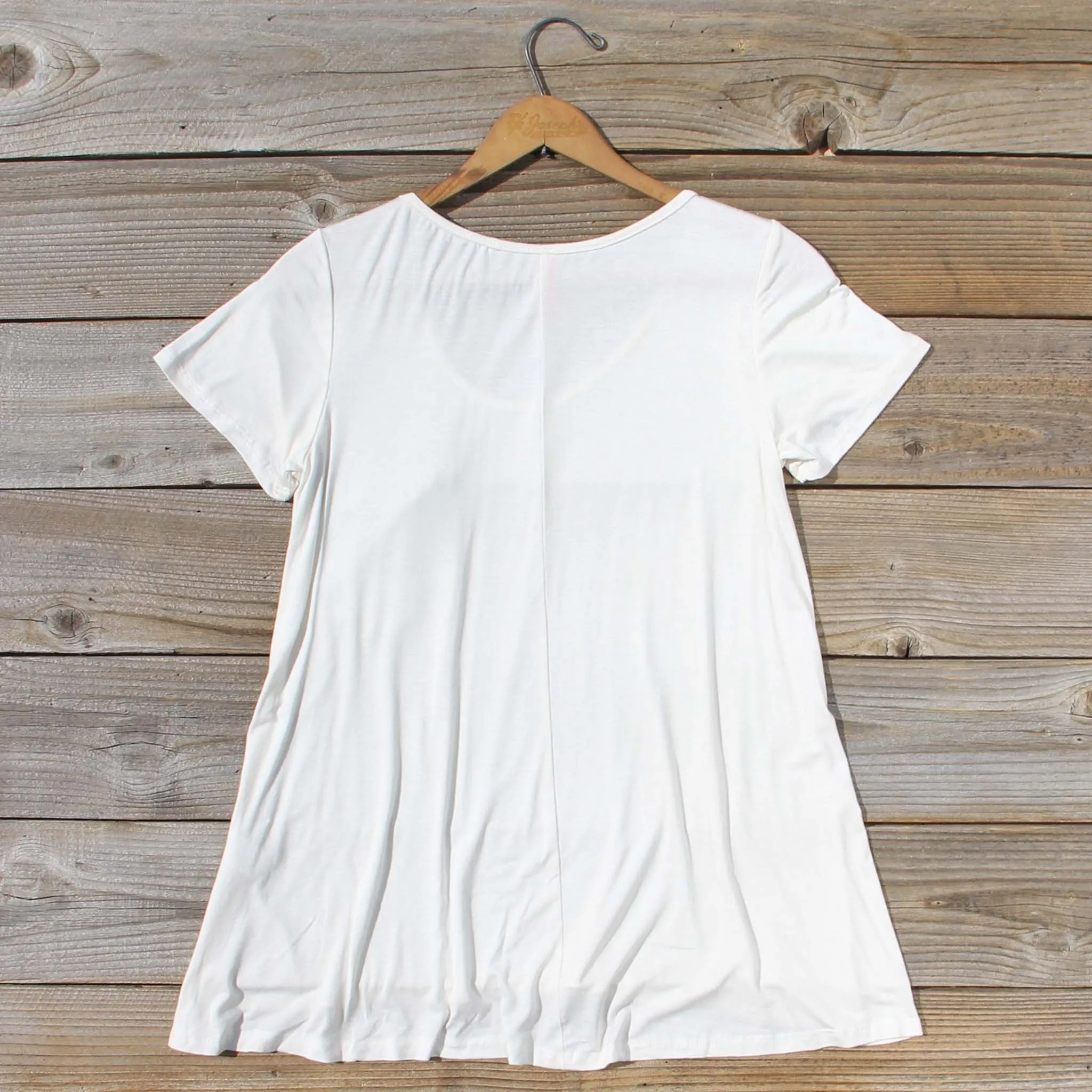 Cloudy Valley Tee in White