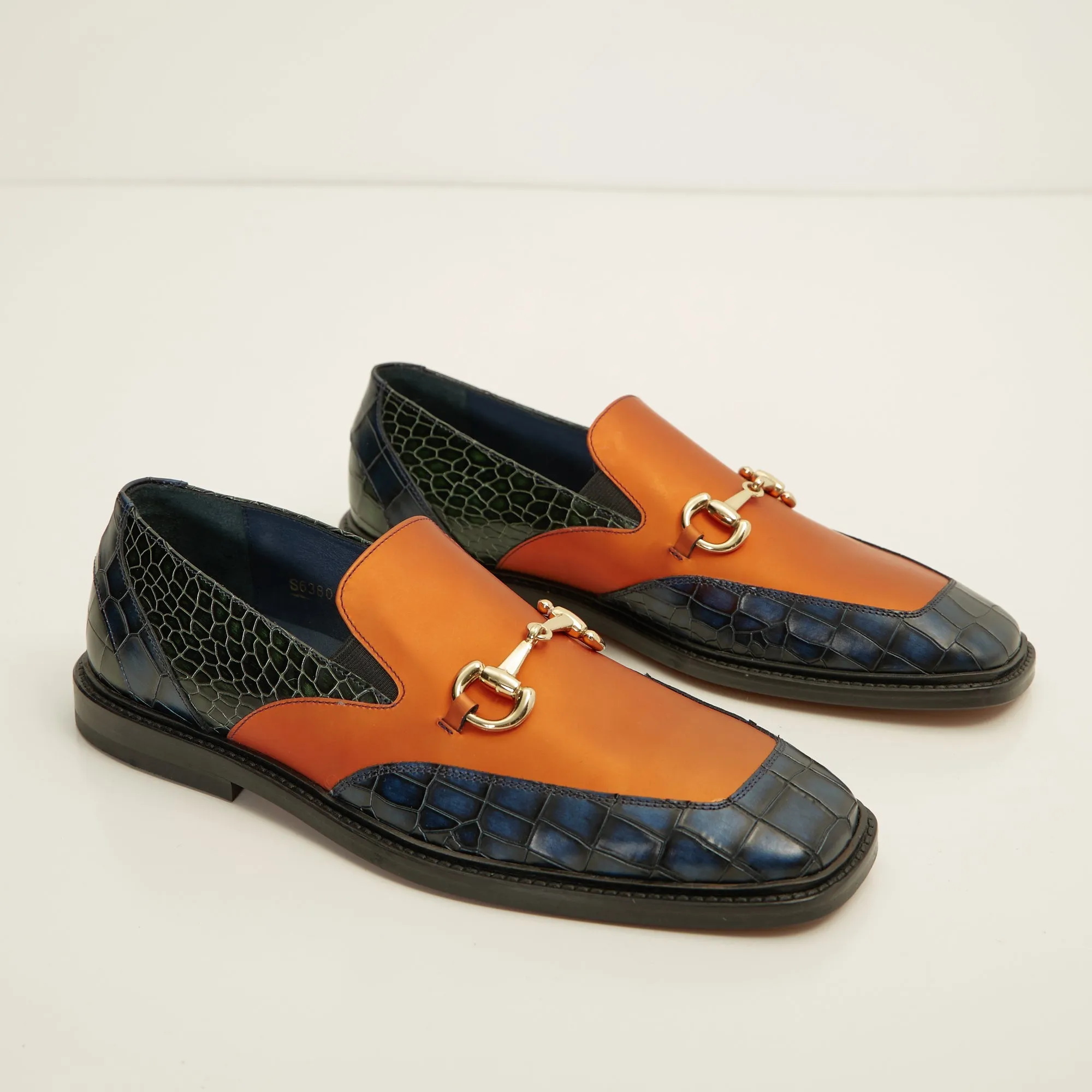 Croc Embossed Leather And Gold Metal Bit Loafer - Navy Orange