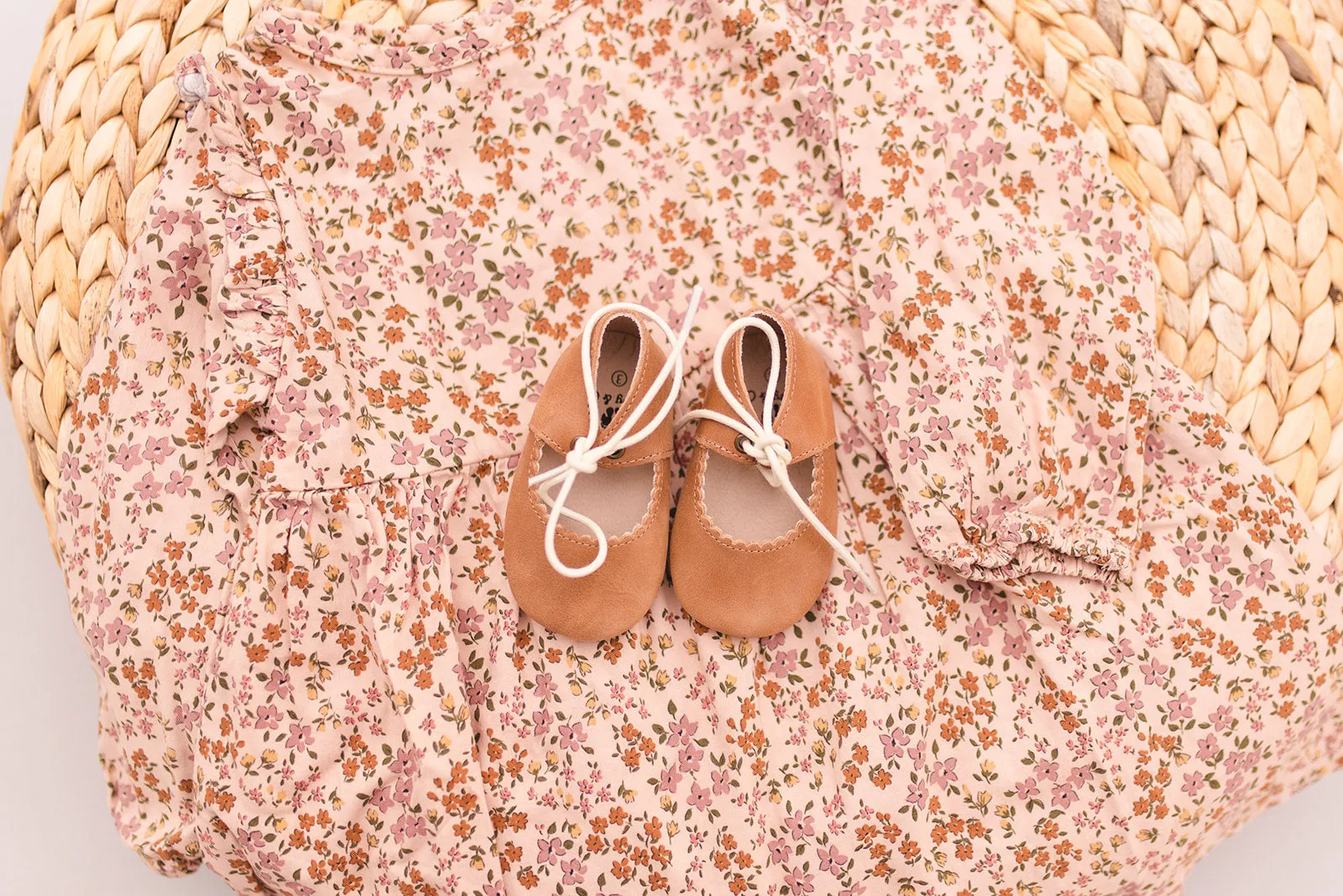 Everly Flats - Oil Waxed - Weathered Brown