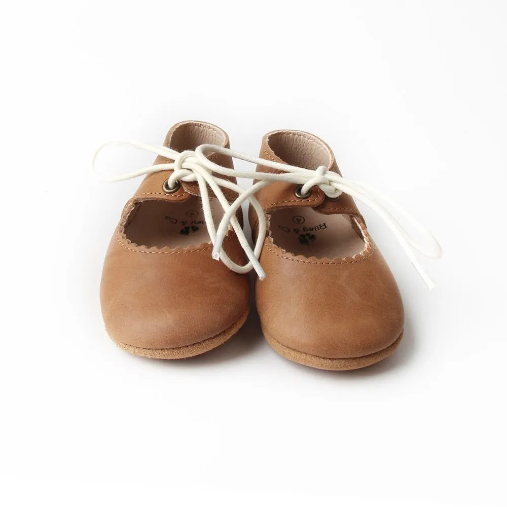 Everly Flats - Oil Waxed - Weathered Brown