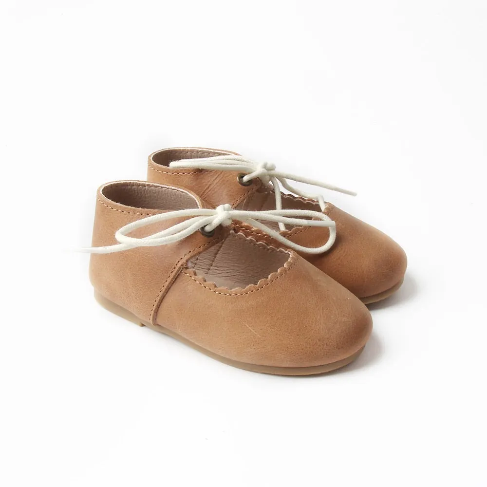 Everly Flats - Oil Waxed - Weathered Brown