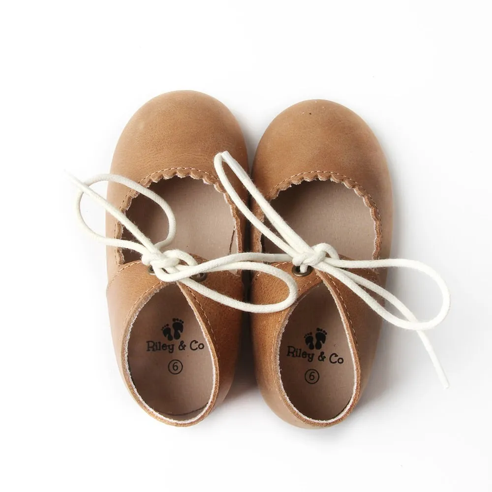 Everly Flats - Oil Waxed - Weathered Brown